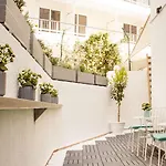 Krinis Apartment *