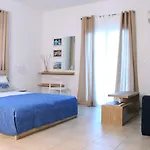 Apartament Krinis *