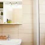 Apartament Krinis *